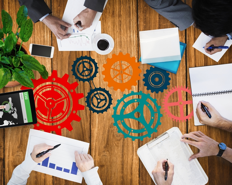 Commercianti riuniti al tavolo